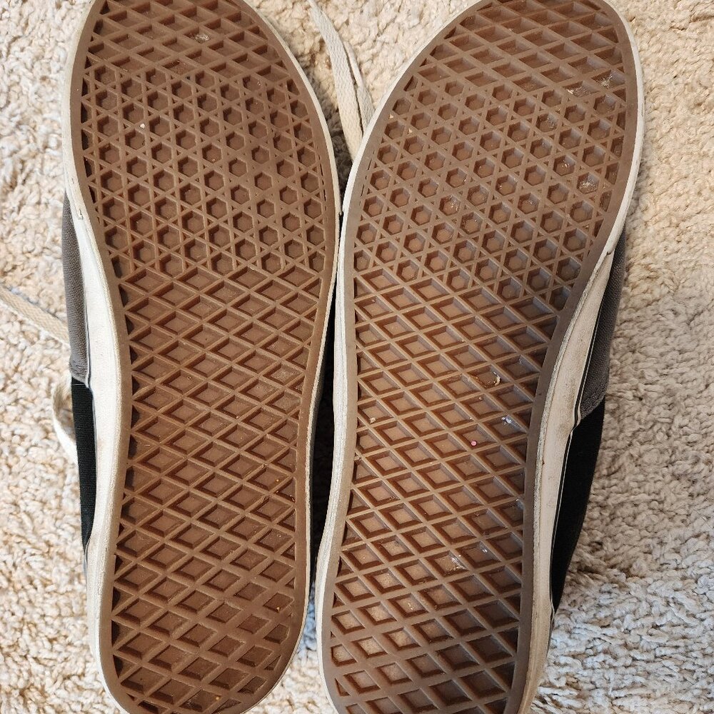 Vans shoes - Black and Grey - Mens Size 11 - Picture 3 of 6